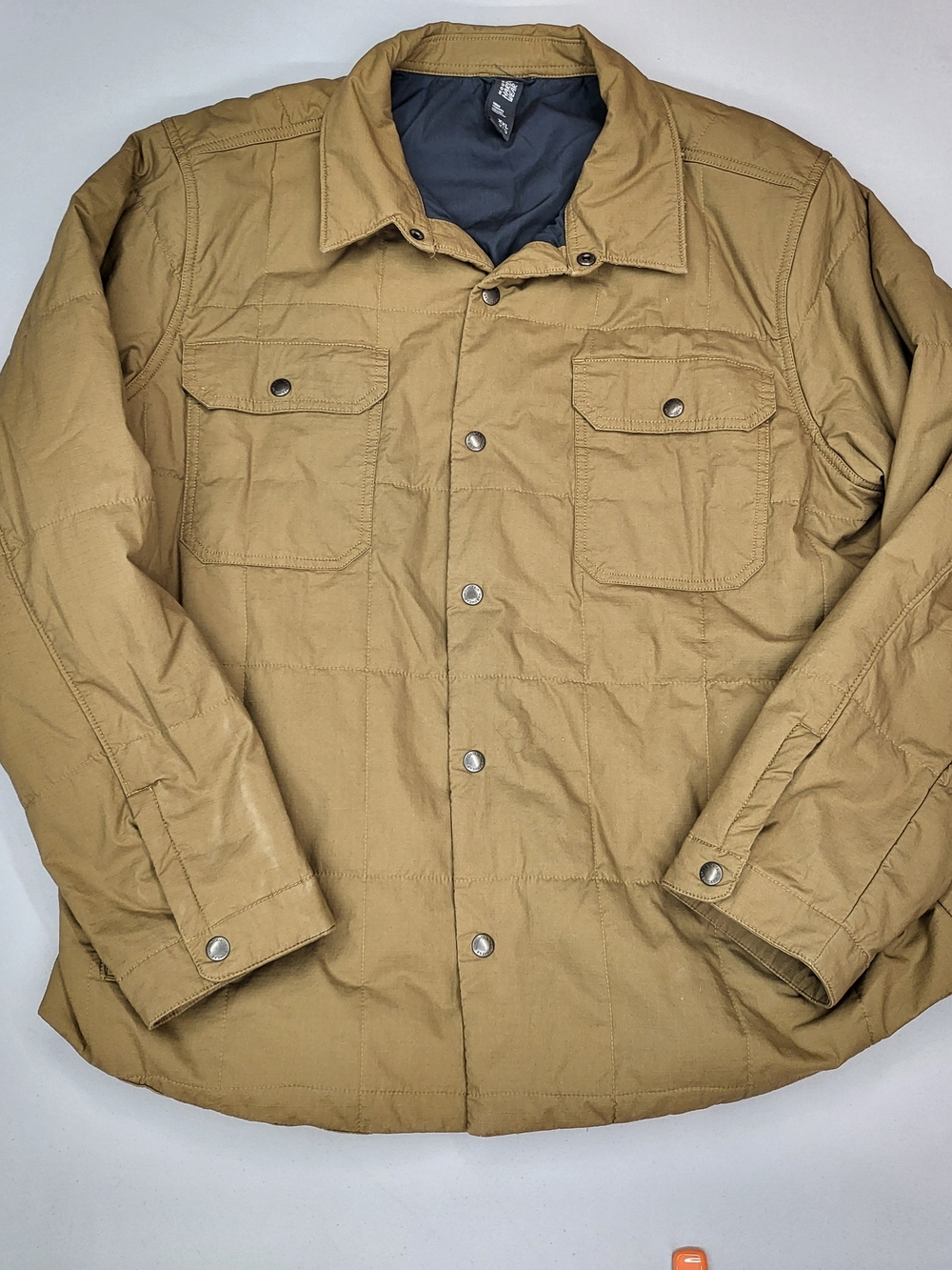 Mountain Hardwear Men's Quilted Field Jacket in Tan